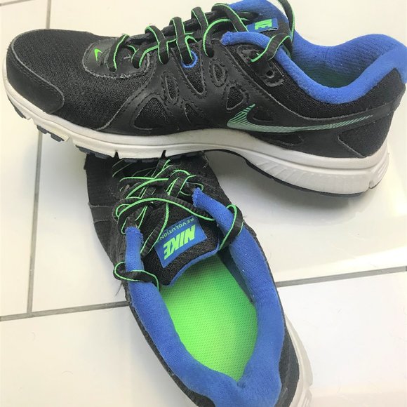 Nike Revolution 2 trainers - Picture 2 of 10